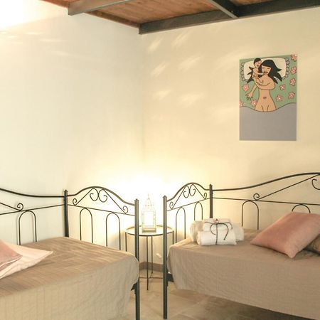 Bed and Breakfast Li Suluri à Lecce Extérieur photo