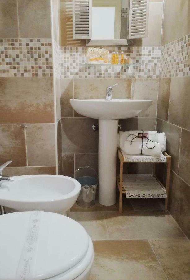 Bed and Breakfast Li Suluri à Lecce Extérieur photo